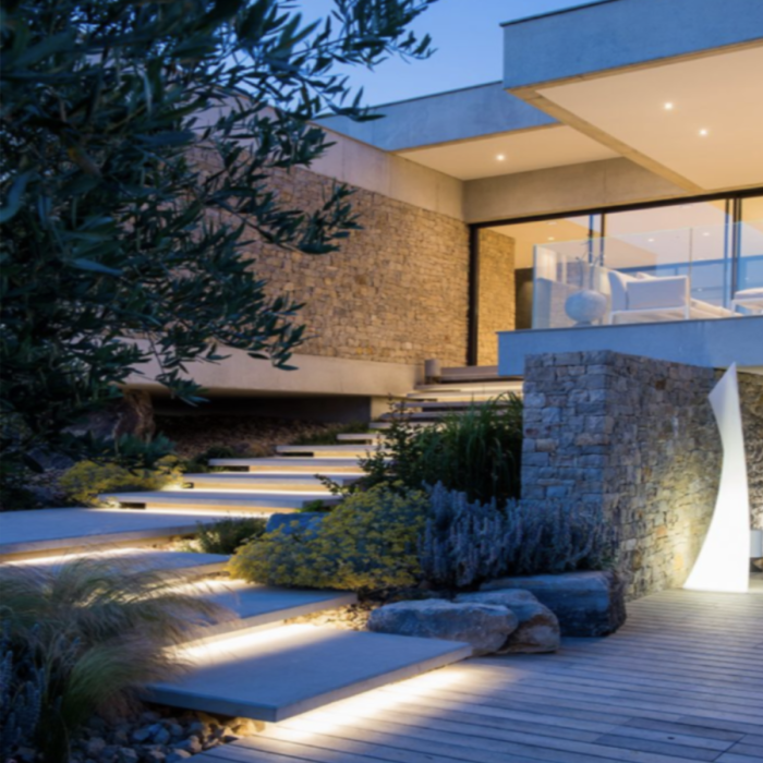 Consultez nous pour d�couvrir la gamme de nos �clairages ext�rieurs